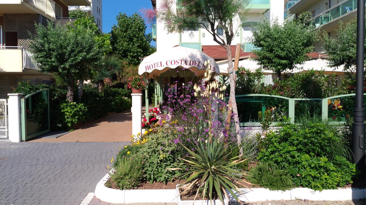 Costa Del Sole Only Room Милано Мартима Екстериор снимка