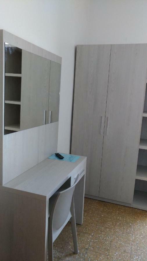Costa Del Sole Only Room Милано Мартима Екстериор снимка